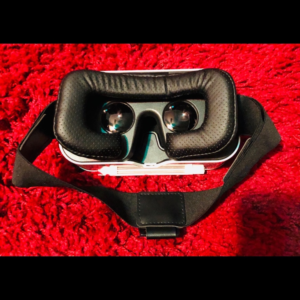 VR Virtual Reality Glasses - Picture 2 of 5